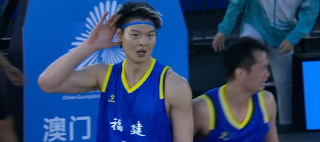 太阳翻盘四川队,王哲林高光表现 太阳翻盘四川队,王哲林高光表现