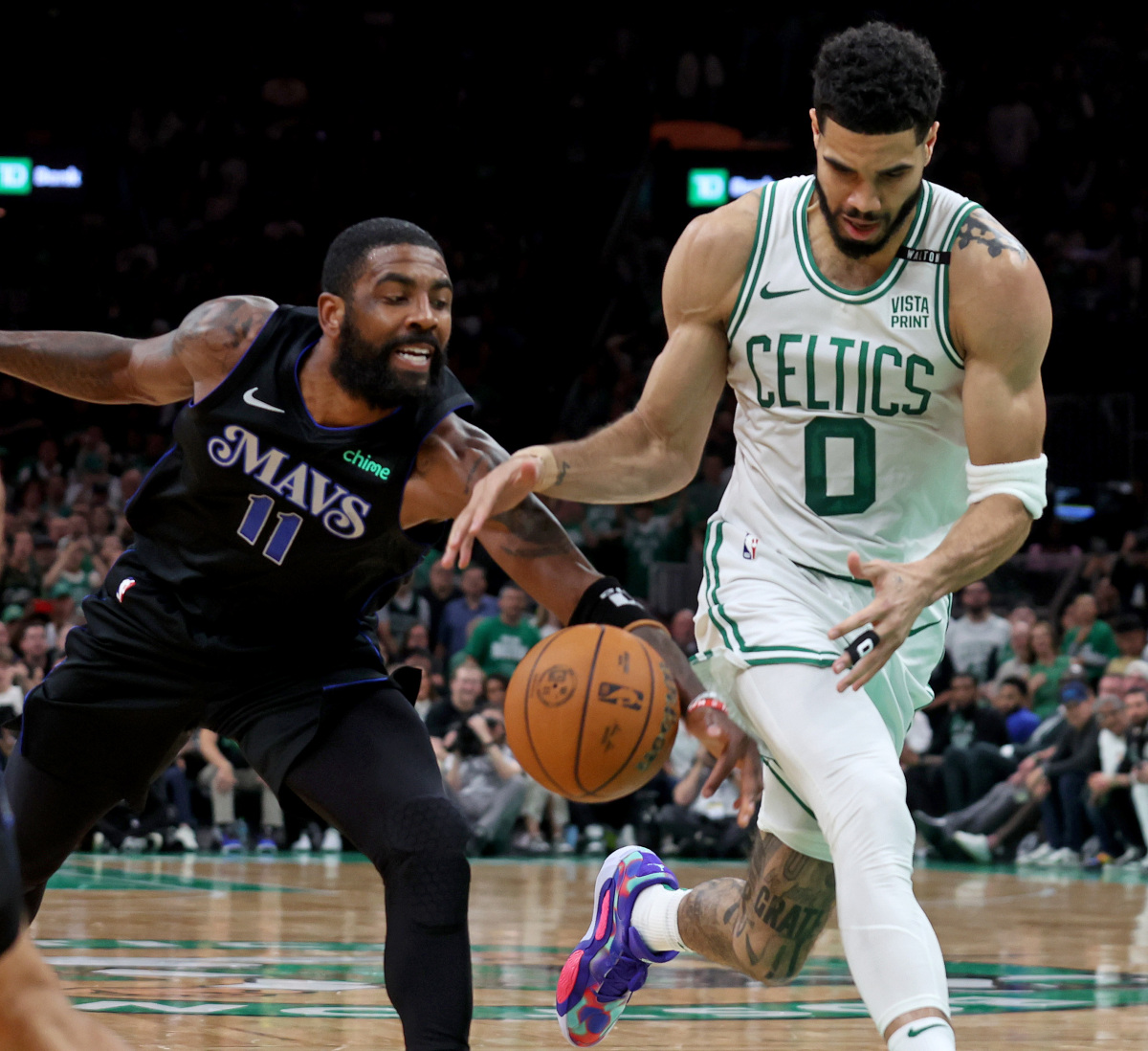 新疆队横扫公牛,塔图姆状态火热 新疆队横扫公牛,塔图姆状态火热