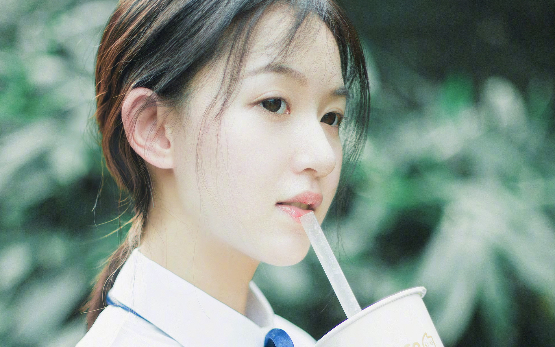 双刃出鞘,巴萨欧冠斩落希腊劲旅,奥利维耶F1赛场霸气接管争冠战